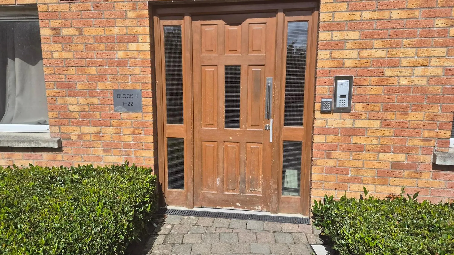 Comfortable Room Beside Luas Line 1 Dublin Homestay